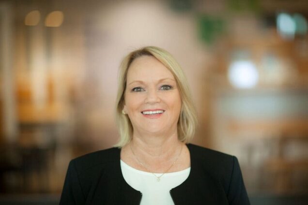 A portrait of Cathy Howard